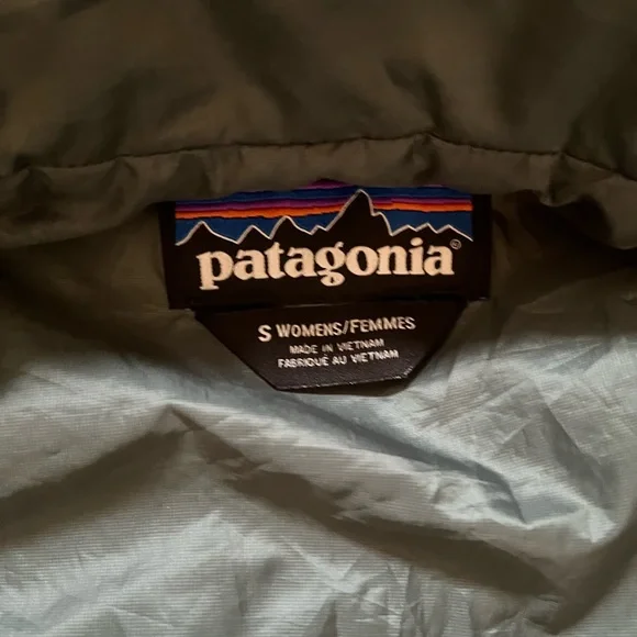 Patagonia Women's Nano Puff Vest Size Small in Green NEW - Picture 8 of 8